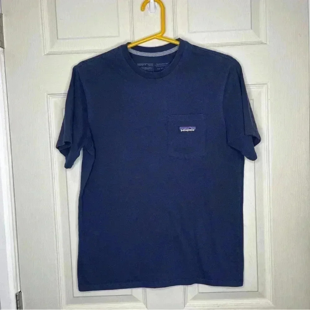 Patagonia Men’s Navy Blue Responsibili-Tee Short Sleeve Sz XS